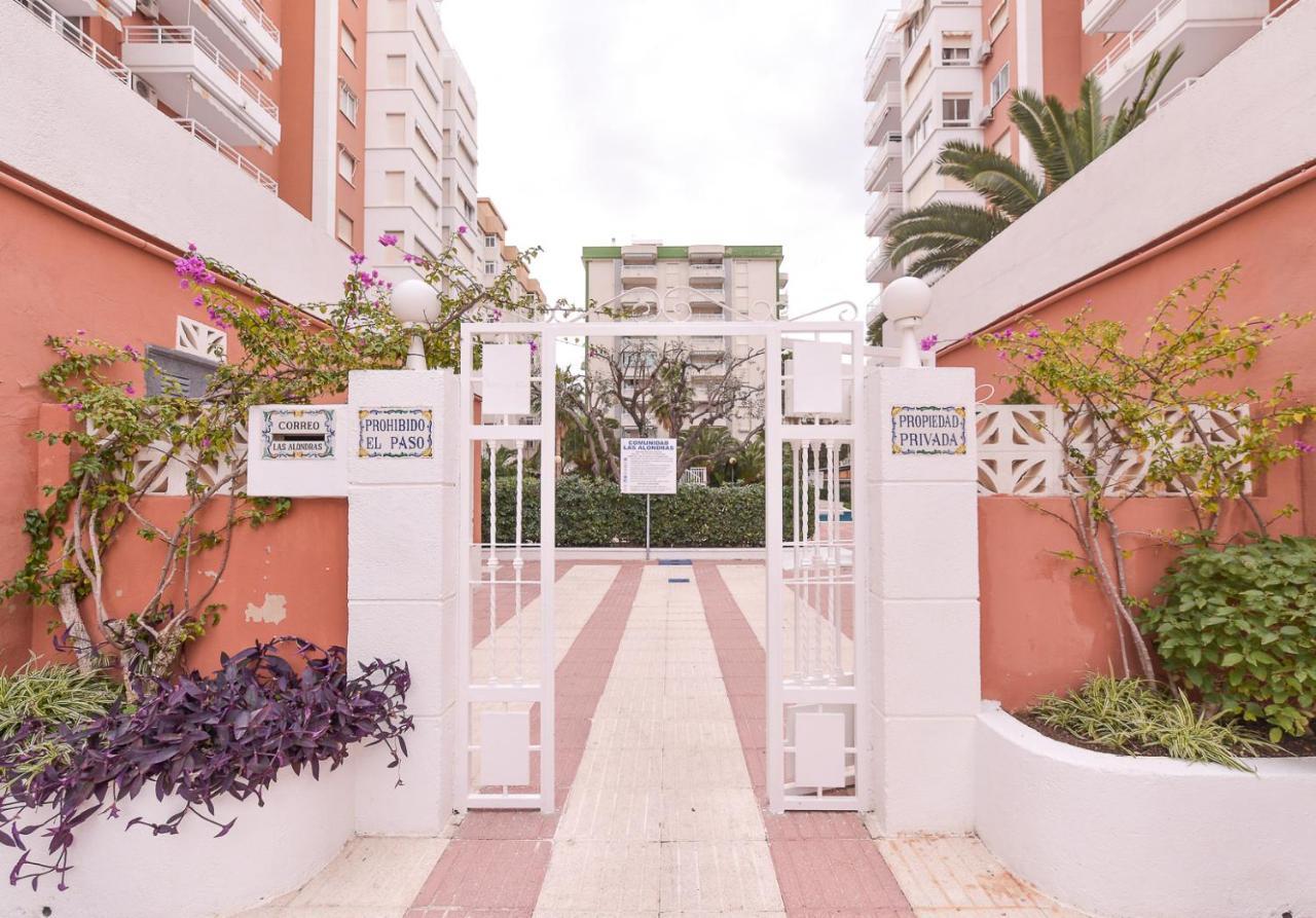 גאנדיה Apartamentos Marblau Las Alondras-Julio Y Agosto Solo Familias מראה חיצוני תמונה