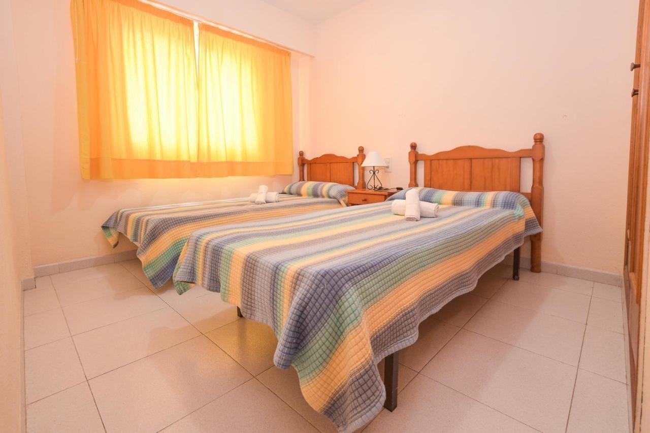 גאנדיה Apartamentos Marblau Las Alondras-Julio Y Agosto Solo Familias מראה חיצוני תמונה